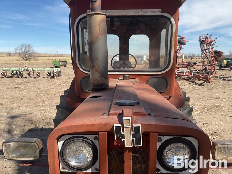 1966-international-806-image-16