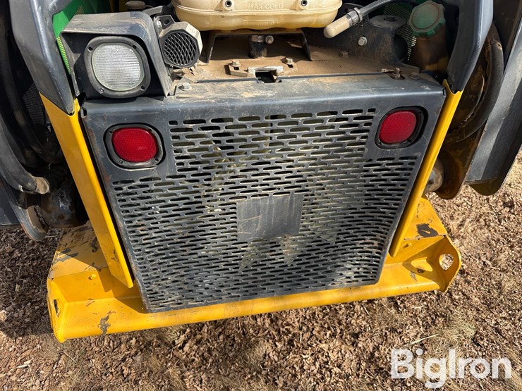 2015-deere-326e-image-10