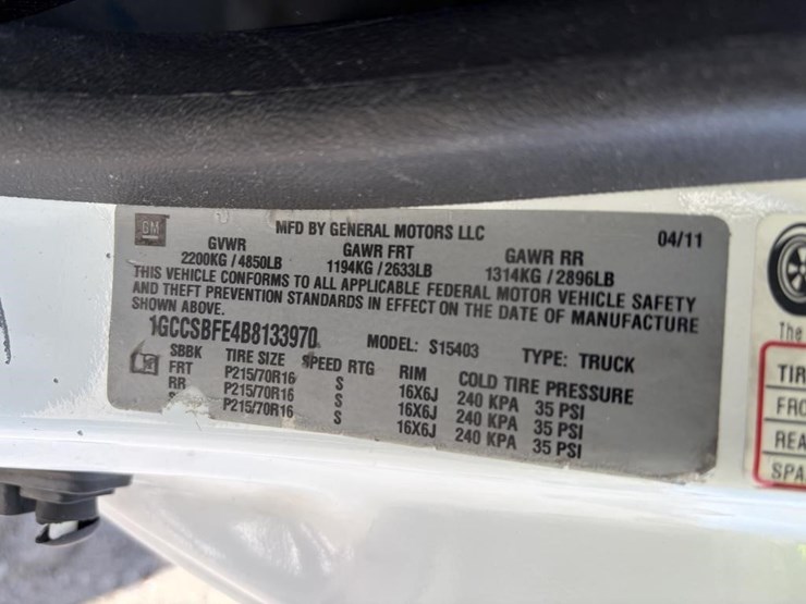 2011-chevrolet-colorado-image-37