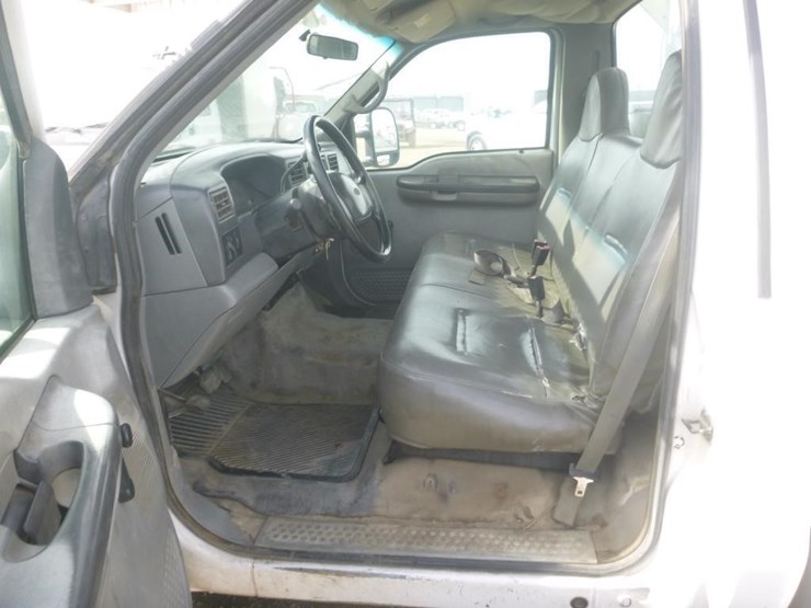 2002-ford-f350-image-9