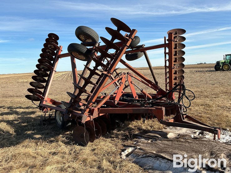 international-490-image-3