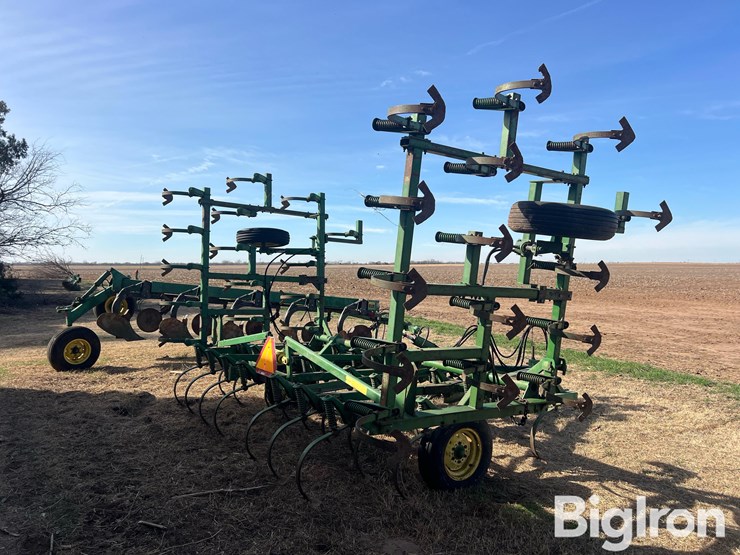 john-deere-1000-image-5