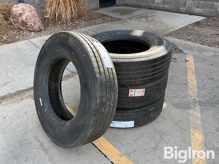 recapped-275/80r22.5-tires-image-1