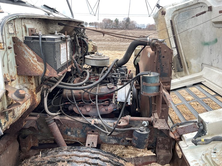 #113-•-1982-international-1754-single-axle-grain-truck-(has-wi-title)-image-42