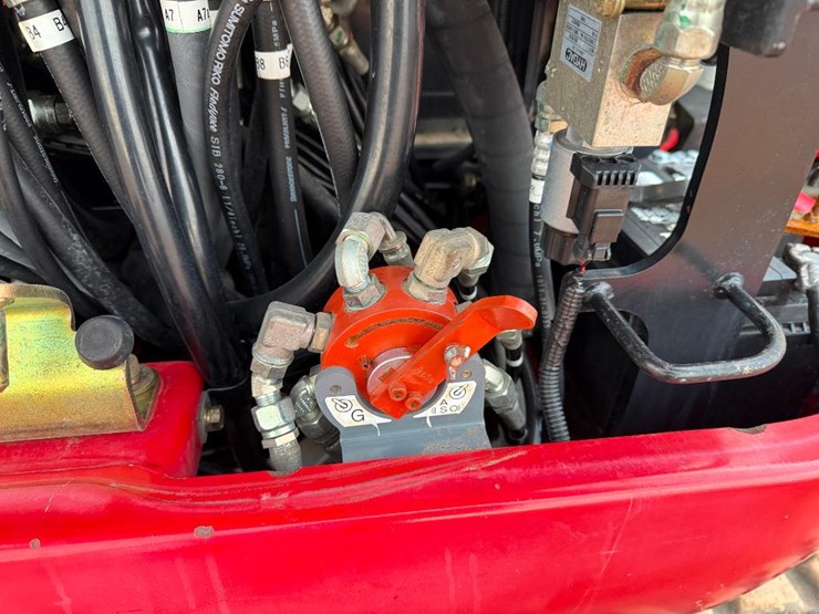 takeuchi-tb235-2-image-43