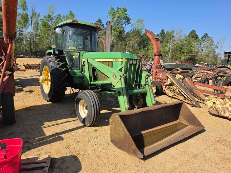 john-deere-4430-image-4