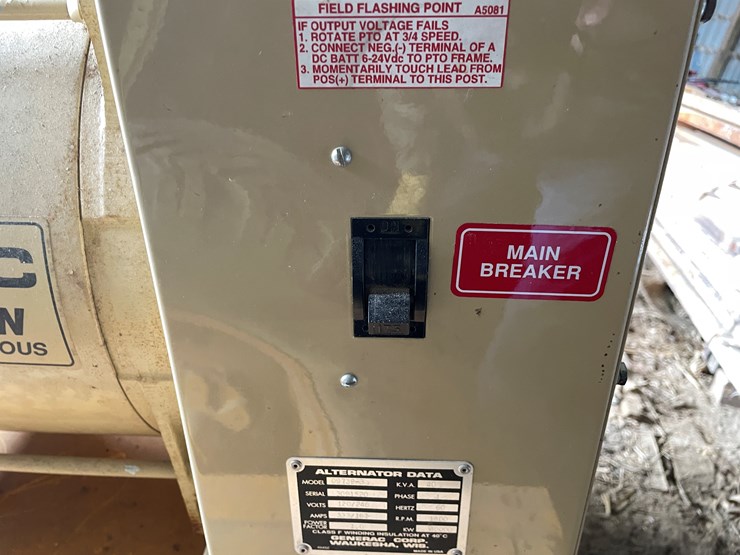 #2393-•-generac-pto-generator-image-9