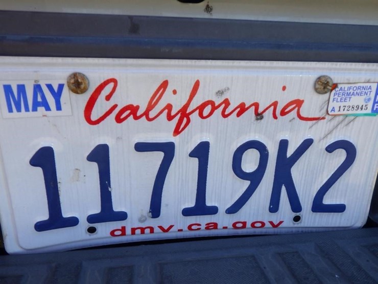 2017-chevrolet-1500-image-17