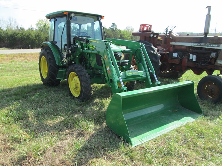 john-deere-5075e-image-2
