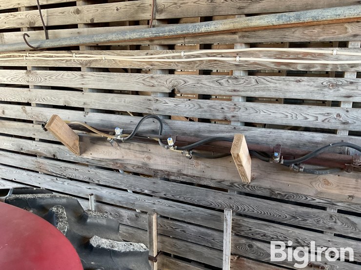 kuker-industries-10-200-pull-type-sprayer-image-13