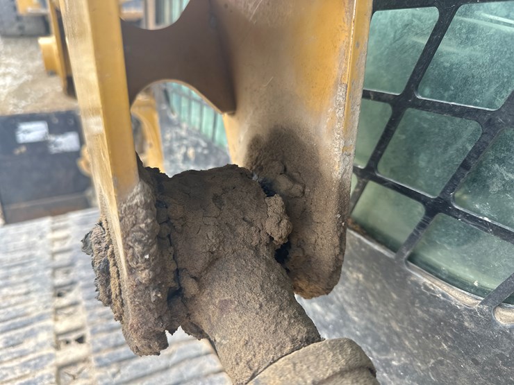 2019-caterpillar-239d-image-20