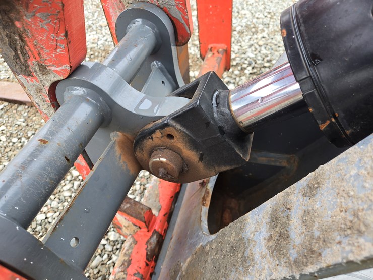 skyjack-sj1056ths-image-13