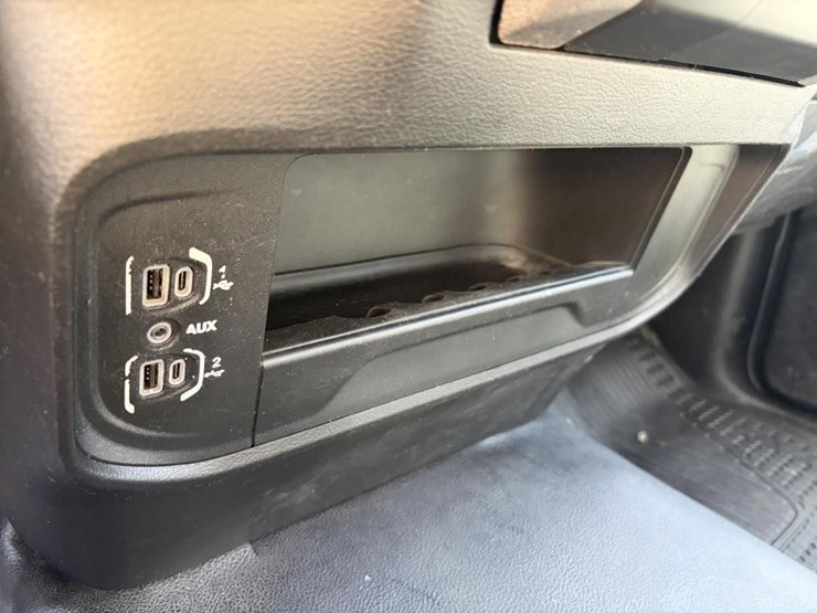 2019-ram-2500-hd-image-15