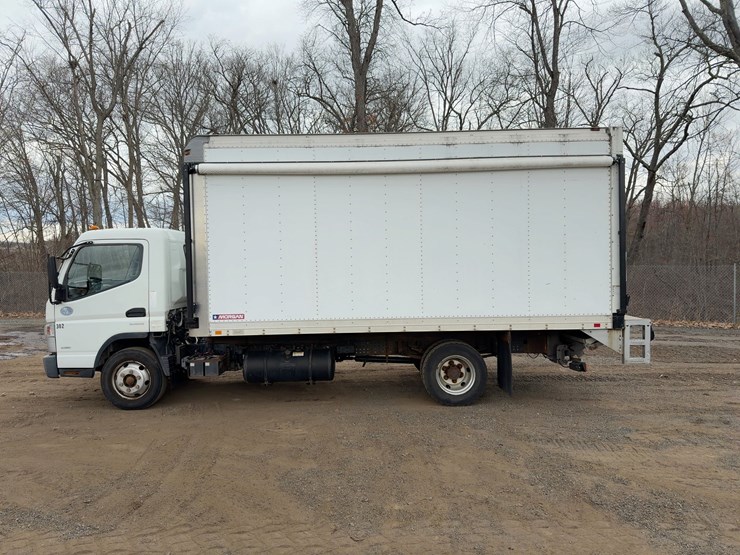 2014-mitsubishi-fe160-s/a-box-truck-image-2