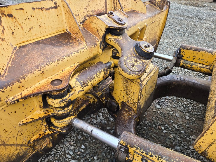 deere-550g-lt-image-13