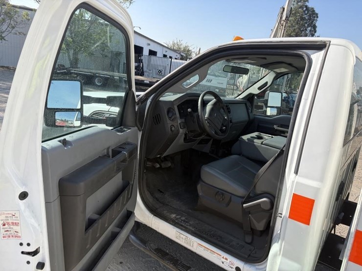 2012-ford-f450-image-11