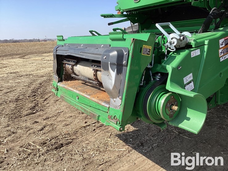 2015-john-deere-s660-image-9