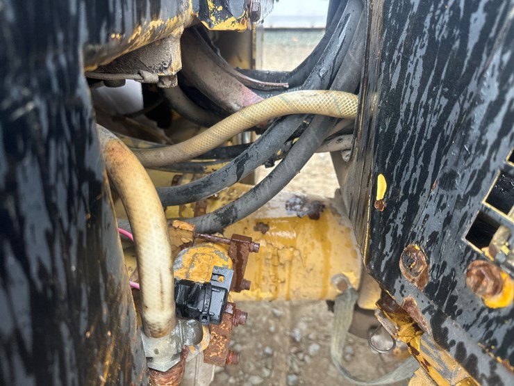 massey-ferguson-8-image-30