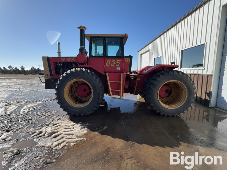 1982-versatile-835-image-8