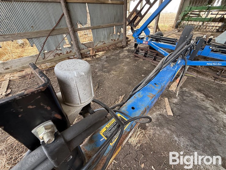 new-holland-195-image-12