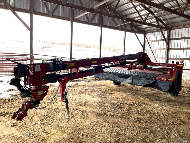 2015-new-holland-313-image-2