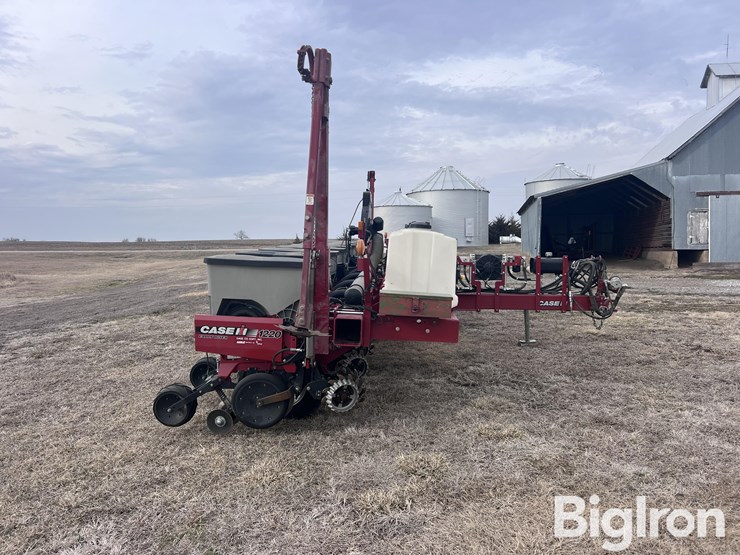 2012-case-ih-1220-image-4