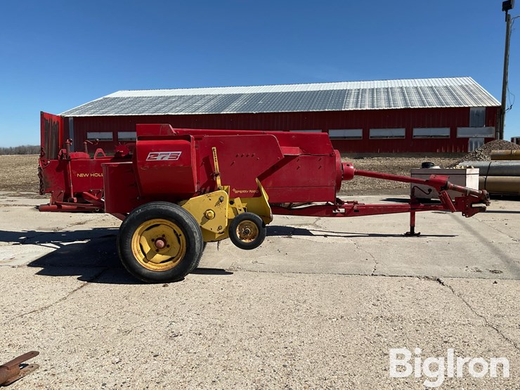 new-holland-275-image-4
