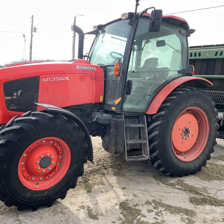 KUBOTA M135GX