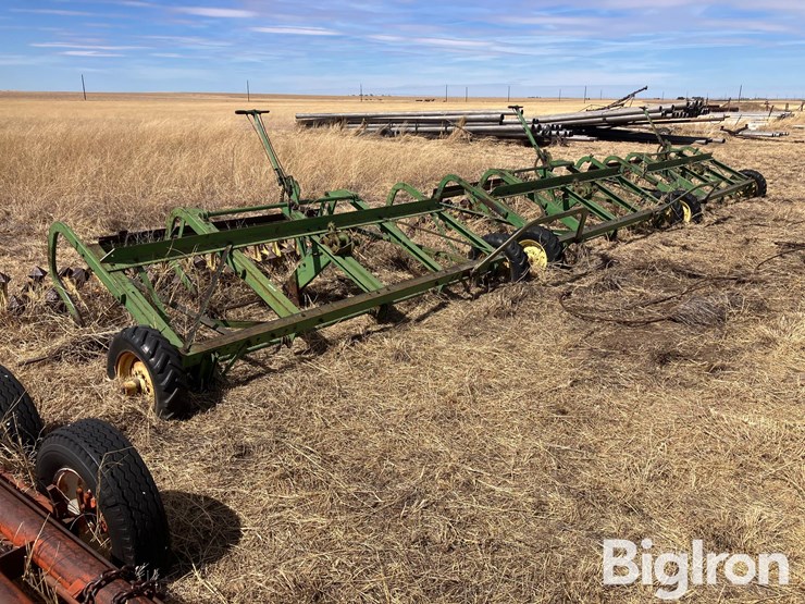 john-deere-40-image-3