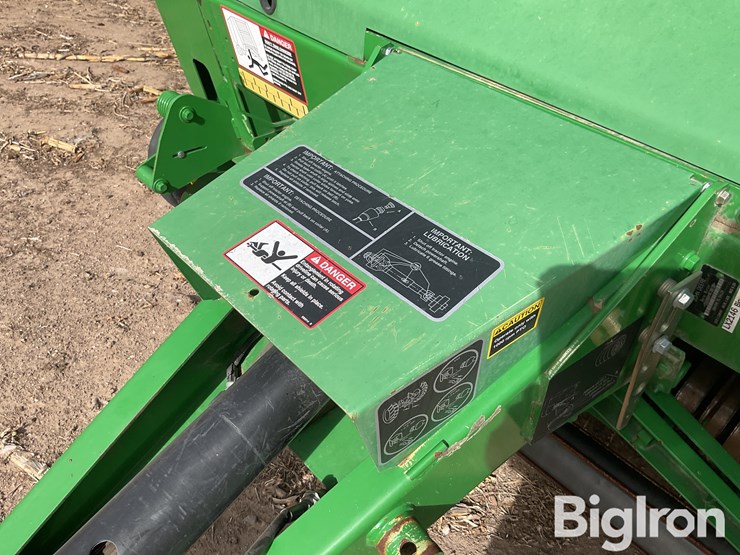 john-deere-568-image-16