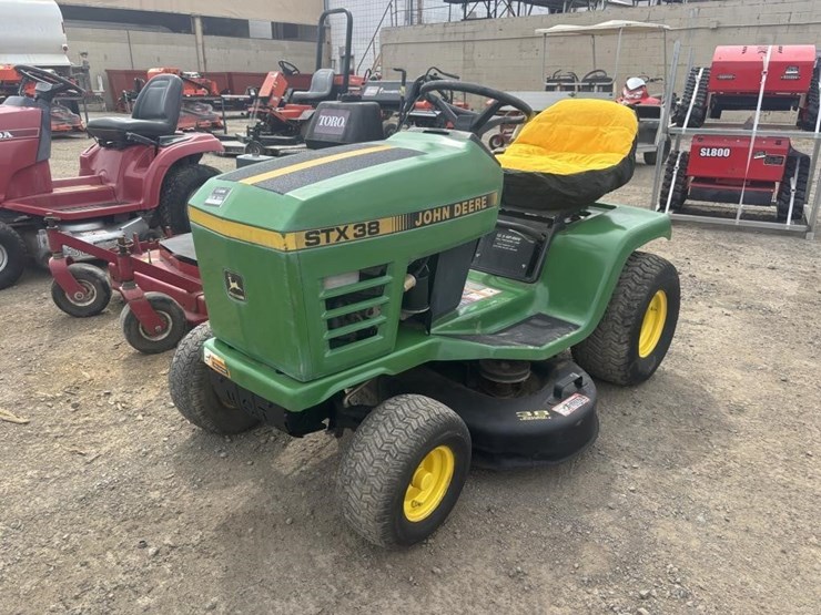 john-deere-stx38-image-1