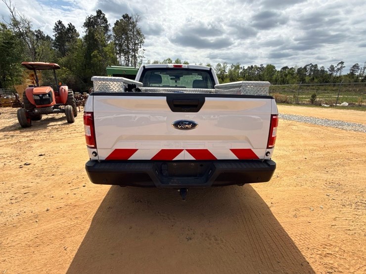 2019-ford-f150-xl-image-4