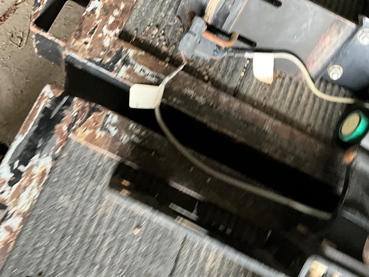 case-ih-ultra-glide-boom-height-system-image-9