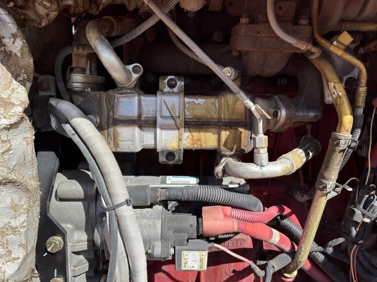 2016-jlg-8042-image-54