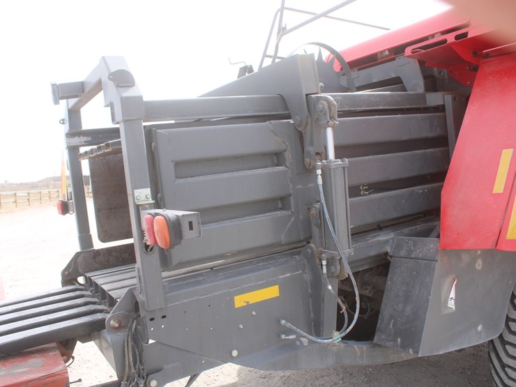 2010-agco-2170-image-70