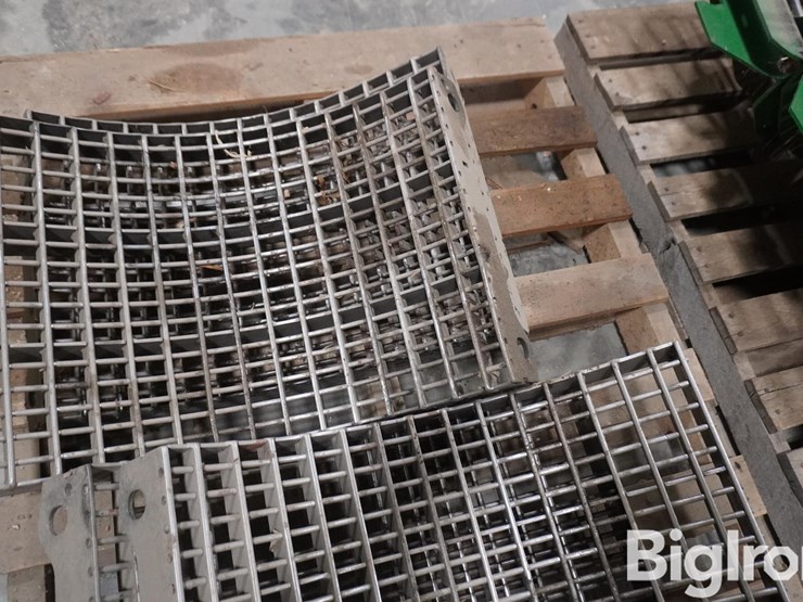 case-ih-7010-image-11