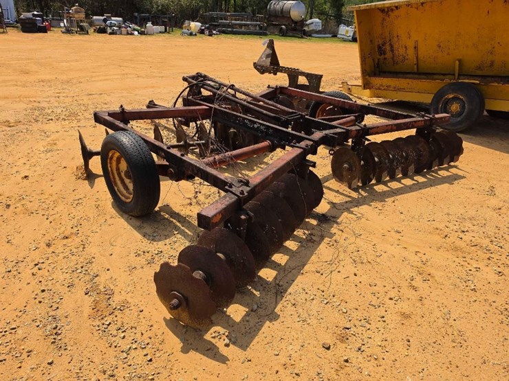 massey-ferguson-10-image-2