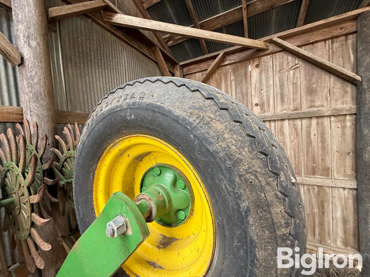 john-deere-400-image-19