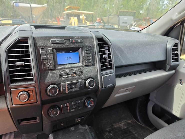 2019-ford-f150-xl-image-12