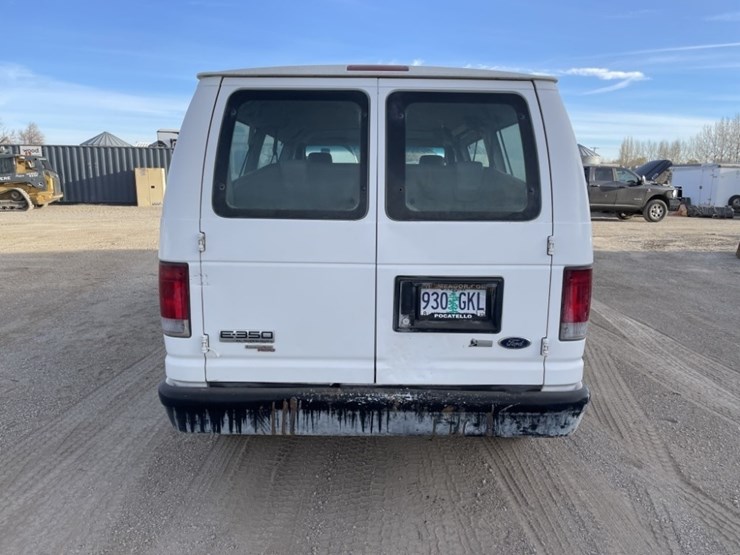 2010-ford-e350-xl-sd-image-4