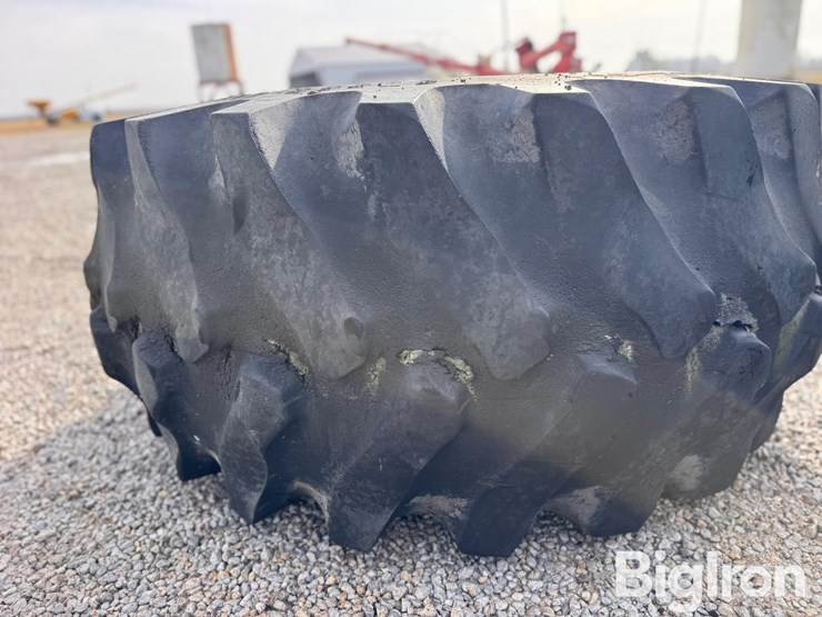 john-deere-8-image-13