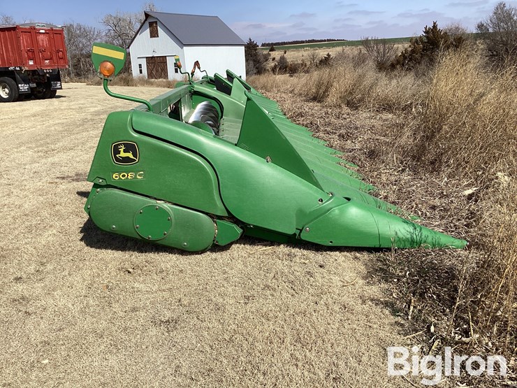 2009-john-deere-608c-image-4