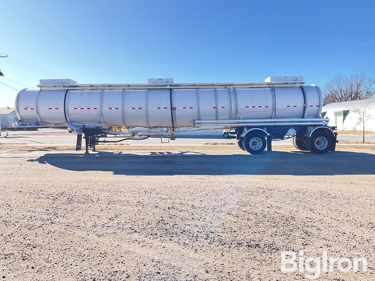 2000-custom-trailer-image-8