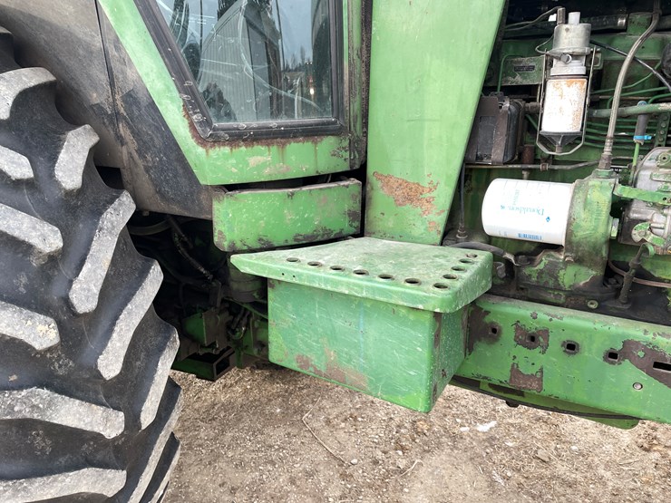 john-deere-4840-image-22
