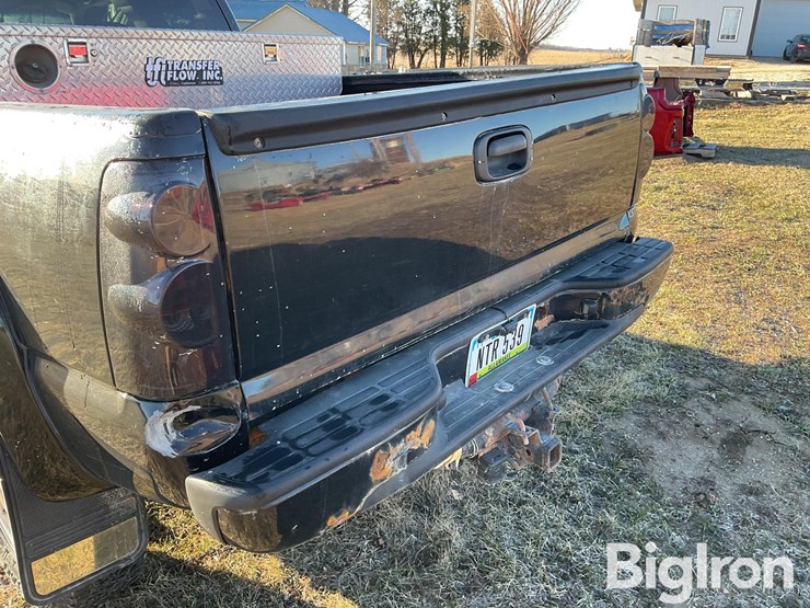 2000-chevrolet-k2500-image-13