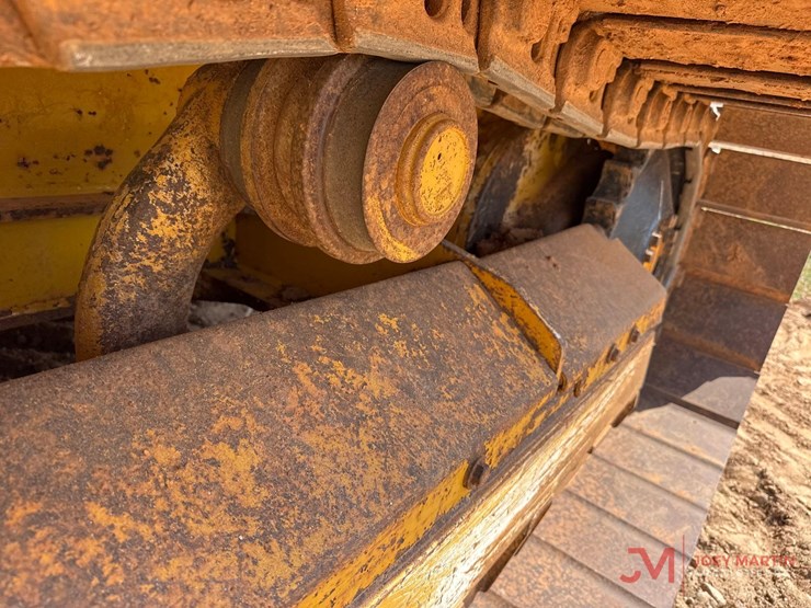 2016-deere-650k-lgp-image-12