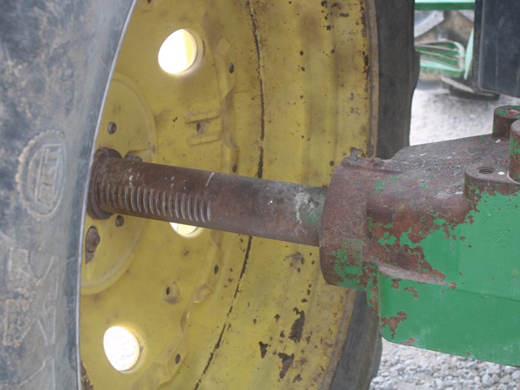 john-deere-7610-image-45