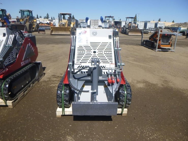 battler-st28h-6-skid-steer-track-loader-image-5