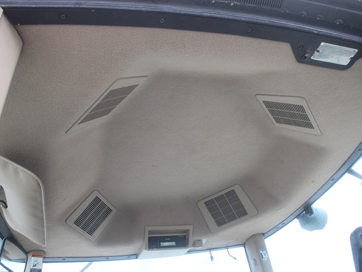 john-deere-8120-image-21