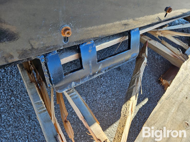 2025-massey-ferguson-730-image-17